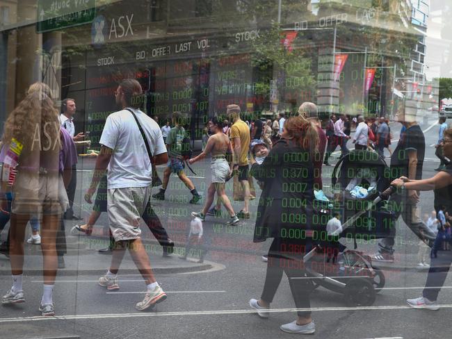 SYDNEY, AUSTRALIA : Newswire Photos - JANUARY 14 2025; A general view of people walking past the ASX in the Sydney CBD. Picture: Newswire/ Gaye Gerard