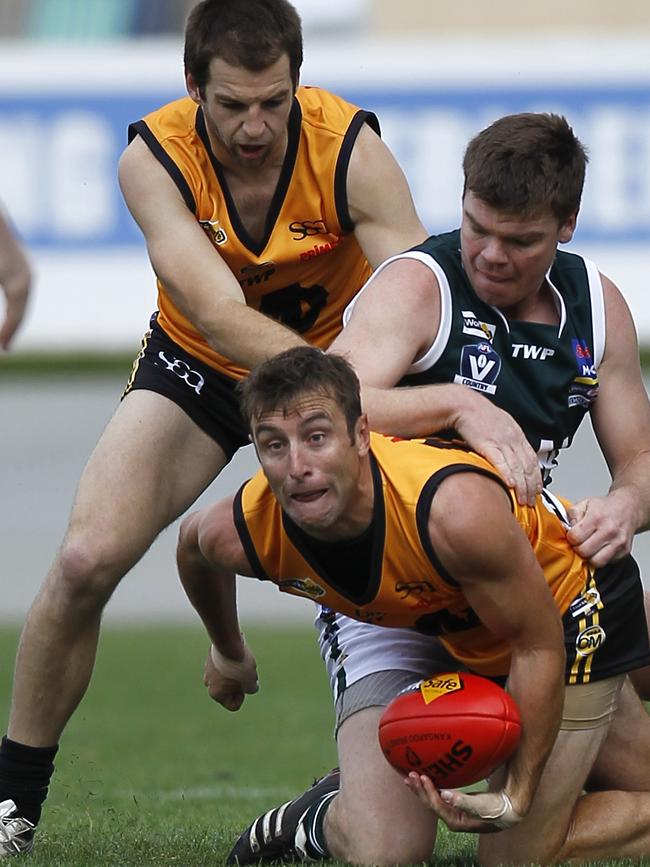 Ovens and Murray: Yarrawonga’s Tyler Bonat, pictured representing the league in 2014, and Wodonga’s Matt Seiter drew for the 2016 Morris Medal with 23 votes each. Picture: Yuri Kouzmin