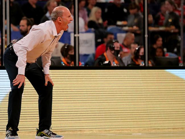 NBL master coach Brian Goorjian primed to fulfil one of the league’s finest turnarounds with the Illawarra Hawks. Photo: Will Russell/Getty Images.