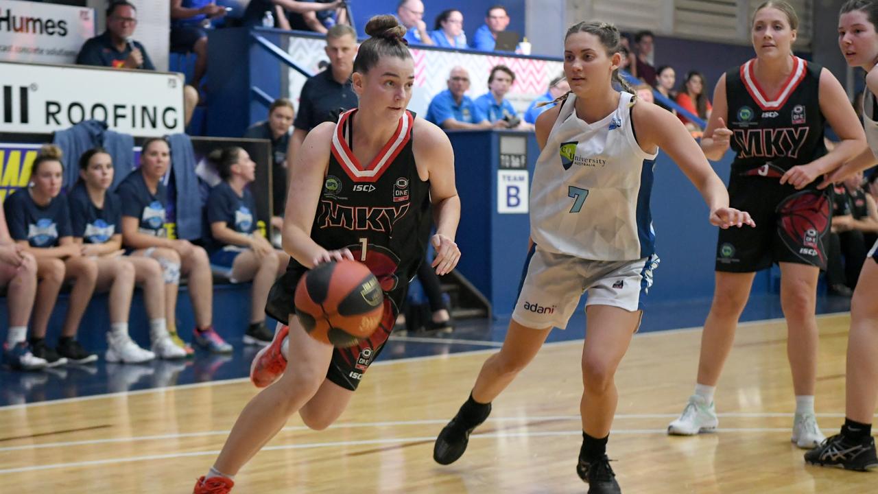BASKETBALL ConocoPhillips CQ Cup Rd 1: Mackay Meteorettes' Phoebe Holmes with the ball