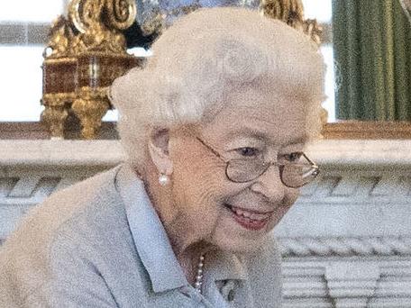 ABERDEEN, SCOTLAND - SEPTEMBER 06: Queen Elizabeth greets newly elected leader of the Conservative party Liz Truss as she arrives at Balmoral Castle for an audience where she will be invited to become Prime Minister and form a new government on September 6, 2022 in Aberdeen, Scotland. The Queen broke with the tradition of meeting the new prime minister and Buckingham Palace, after needing to remain at Balmoral Castle due to mobility issues. (Photo by Jane Barlow - WPA Pool/Getty Images)