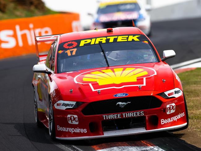 BATHURST, AUSTRALIA - OCTOBER 18: (EDITORS NOTE: A polarizing filter was used for this image.) Scott McLaughlin drives the #17 Shell V-Power Racing Team Ford Mustang during the Bathurst 1000 at Mount Panorama on October 18, 2020 in Bathurst, Australia. (Photo by Daniel Kalisz/Getty Images)