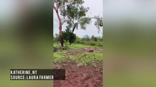 Katherine residents survey damage from storms in lead up to Cyclone Tiffany