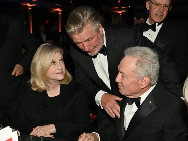 Alec Baldwin mingles with journalist Diane Sawyer and TV producer Lorne Michaels at the event. Picture: Bryan Bedder/Getty Images for PEN America