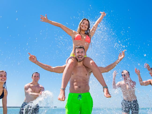 First Day Of Summer at Rye. Alannah, 17, Kane, 18, James Elward, 18, Hannah Steinfeld 18 Lochsley, 18 and Adam ,18 enjoy the lead up t summer at Rye backbench while on Schoolies holidays. Picture: Jason Edwards