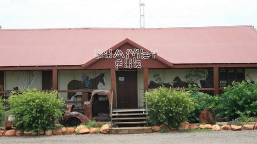 Abandoned pub in QLD ghost town sold to new owners