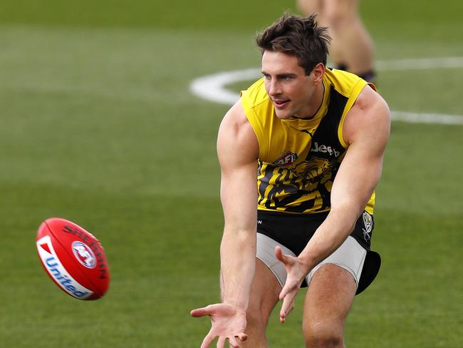 Richmond training. Shaun Hampson . Pic: Michael Klein