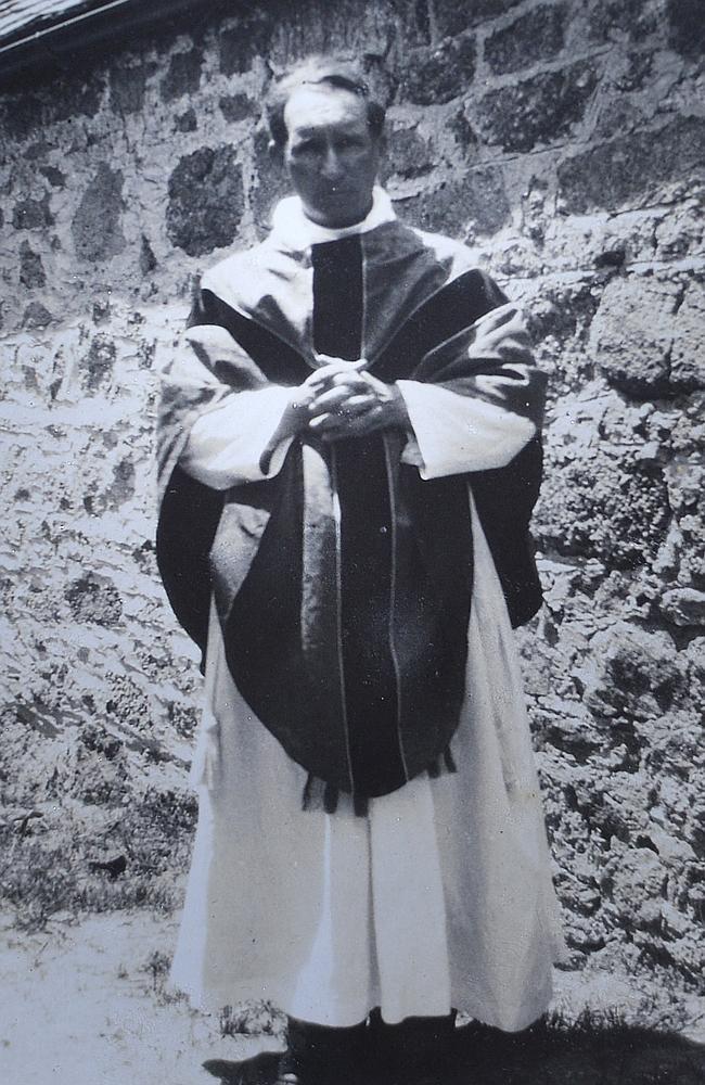 Padre Arthur Ernest White, who held the first Anzac Dawn Service in 1930.