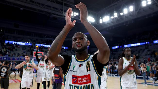 MELBOURNE, AUSTRALIA - DECEMBER 23: Milton Doyle of the Jackjumpers celebrates winning the round 13 NBL match between Melbourne United and Tasmania Jackjumpers at John Cain Arena, on December 23, 2024, in Melbourne, Australia. (Photo by Josh Chadwick/Getty Images)