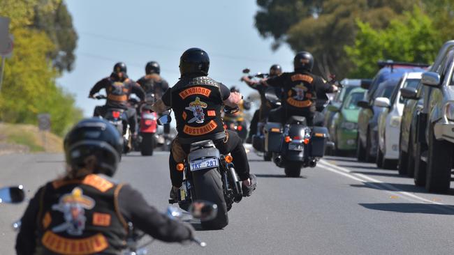 BANDIDOS OMG RUN BALLARAT, AUSTRALIA, NewsWire Photos, SEPTEMBER 29, 2023. Bandidos OMG from around Australia move out to the Buninyong Cemetery their national run. Picture: NCA NewsWire