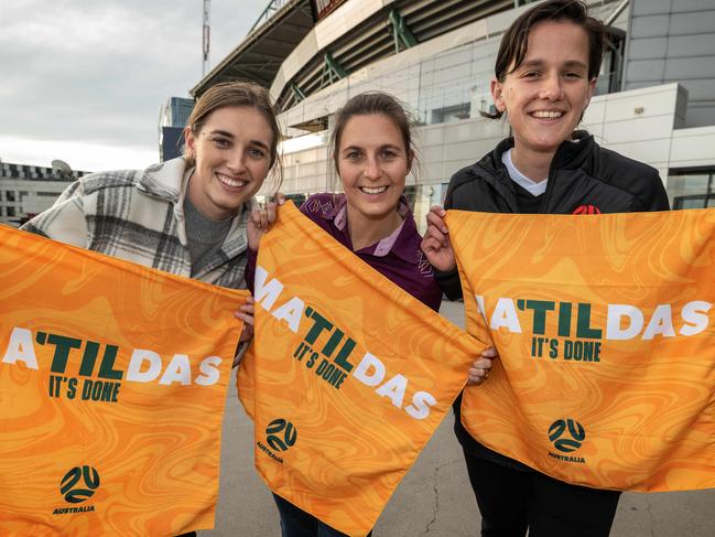 Jayde Lowe, Helen Moseley and Natalie Boyd. Picture: Tony Gough