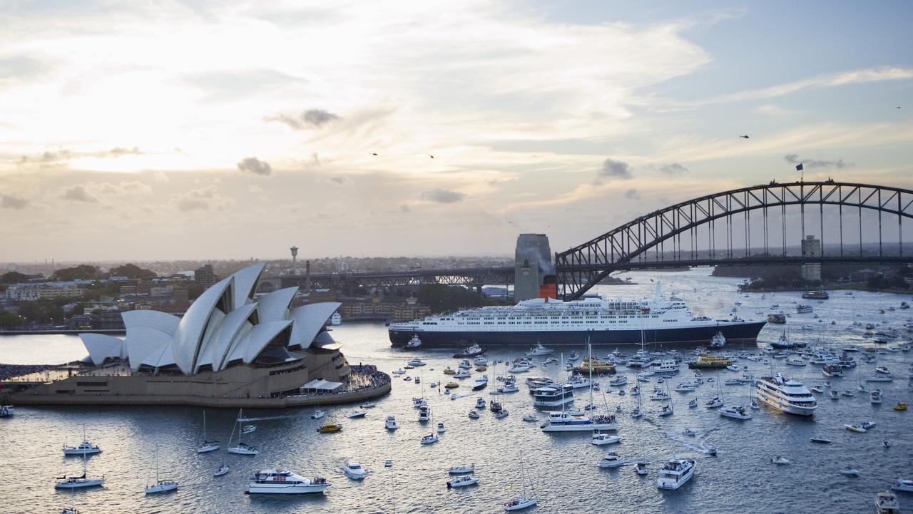 How Sydney’s sparkling harbour magnetised Mum | The Australian