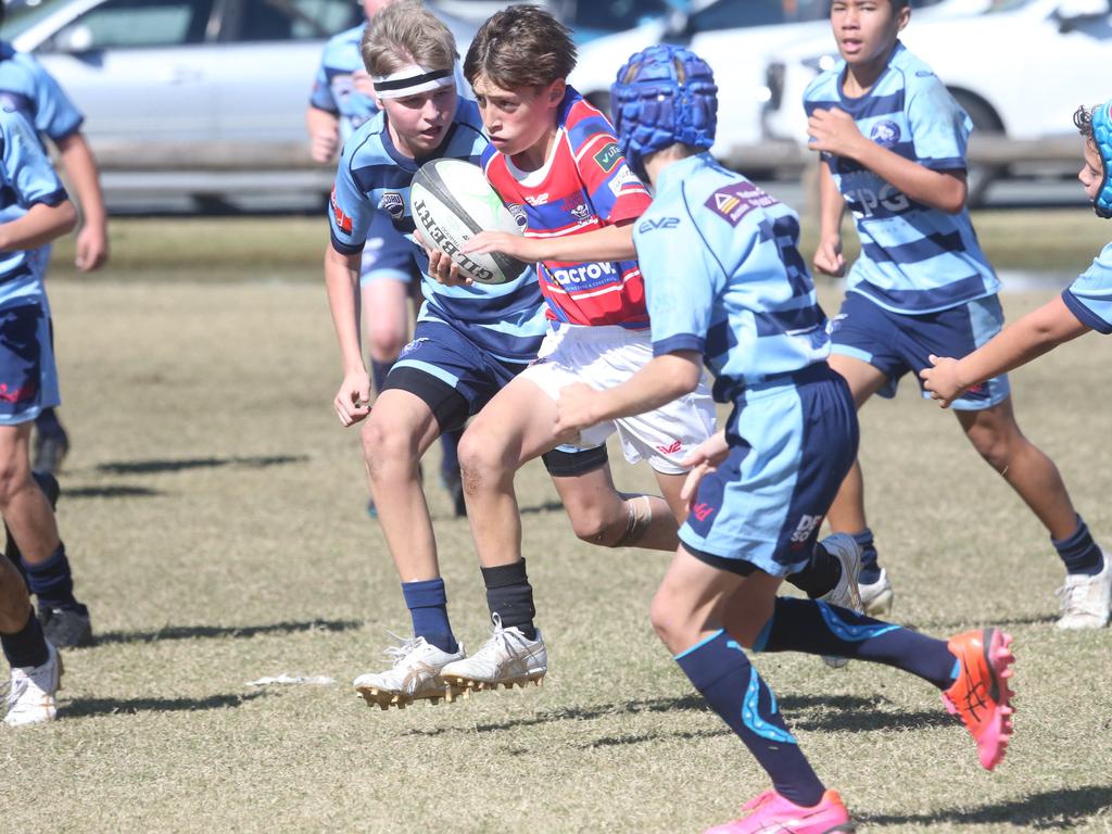 GCDRU juniors. Helensvale Hogs vs. Bond Pirates U 12's. 14 July 2024 Miami Picture by Richard Gosling