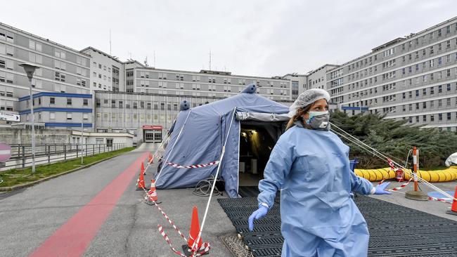 Doctors in Italy have described wartime conditions. Picture: Ap/Claudio Furlan/Lapresse