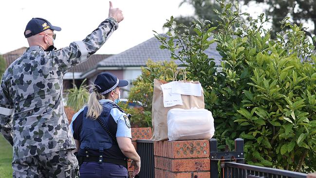 Members of the ADF will wield lasagnes and shepherd’s pie for those in Cumberland lockdown. Picture: Dylan Coker