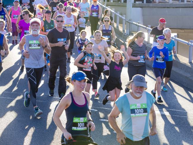 Run the Bridge Fun Run 2020 across Tasman Bridge. Picture: RICHARD JUPE