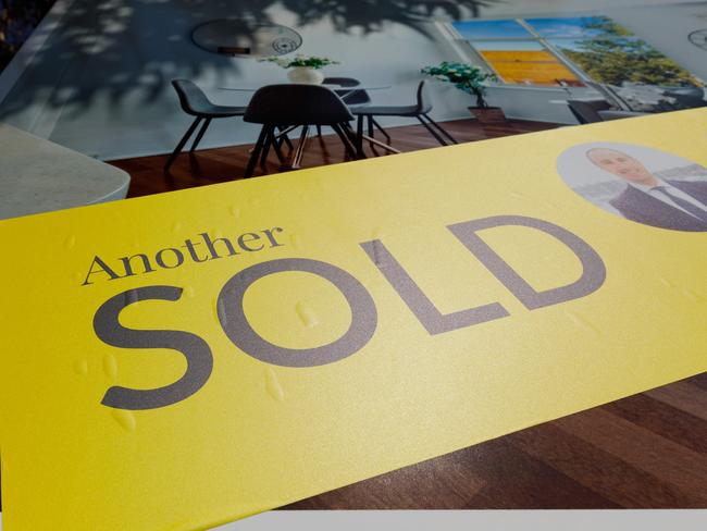 SYDNEY, AUSTRALIA - NewsWire Photos SEPTEMBER 14 2023. Generic housing & real estate house generics. Pic shows a sold sign for an apartment which went to auction in Drummoyne. Picture: NCA NewsWire / Max Mason-Hubers