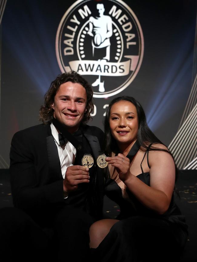 2022 NRL Dally M medallist Nicholas Hynes and 2022 NRLW Dally M medallist Raecene McGregor.