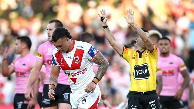 SYDNEY, AUSTRALIA - MARCH 18:  Jayden Su'A of the Dragons is sent to the sin-bin by referee Chris Sutton for a late tackle on Sean O'Sullivan of the Panthers during the round two NRL match between the St George Illawarra Dragons and the Penrith Panthers at Netstrata Jubilee Stadium on March 18, 2022, in Sydney, Australia. (Photo by Jason McCawley/Getty Images)