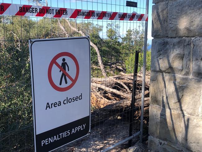 Keep out signs and barriers along the boundary of the Sydney Harbour National Park and North Fort, on North Head Picture: Jim O'Rourke,