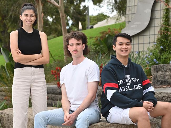 13/12/23. Uni offers liftout - Courtney Bouzikos (Uni SA) , Tom Shearing (Flinders Uni) and Alex Vu (The University of Adelaide).Picture: Keryn Stevens