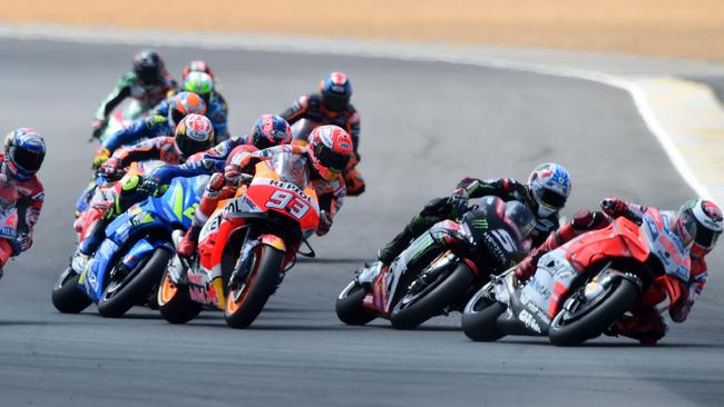 Lorenzo leads Zarco, Marquez, Dovizioso and Iannone on Lap 1.