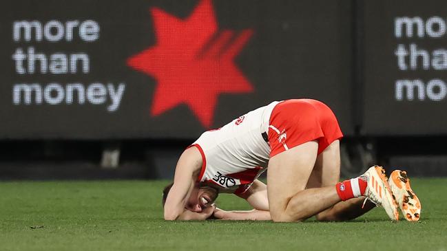 Jake Lloyd after being collected high by Toby Nankervis. Picture: Michael Klein