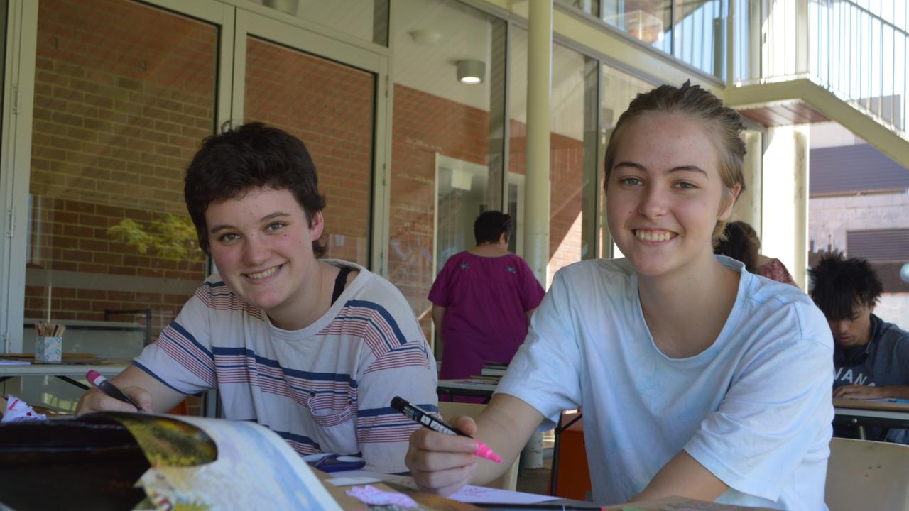 Z and Olivia Crick at the Lismore Regional Gallery graffiti workshop.