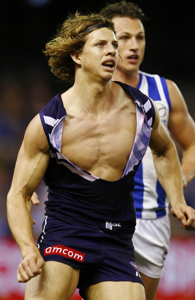 Video: Nathan Fyfe reported for rough conduct against Ben Jacobs | The ...