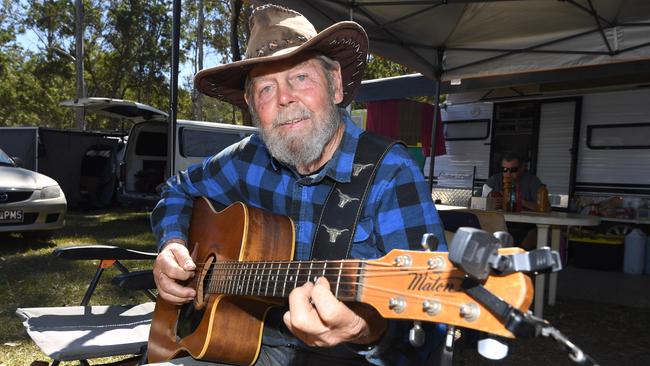 Noel Simonsen with his guitar at the 2019 Gympie Muster.