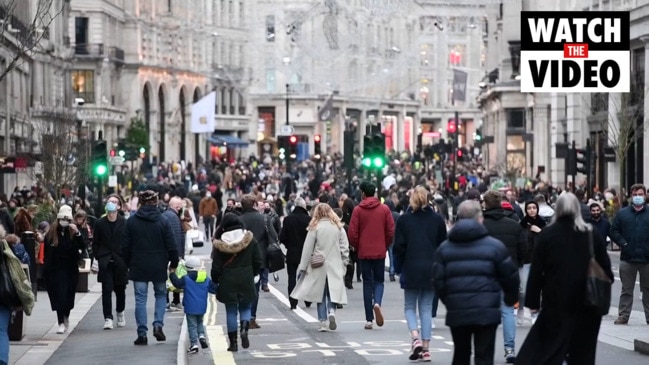 Thousands flock to central London's shopping streets