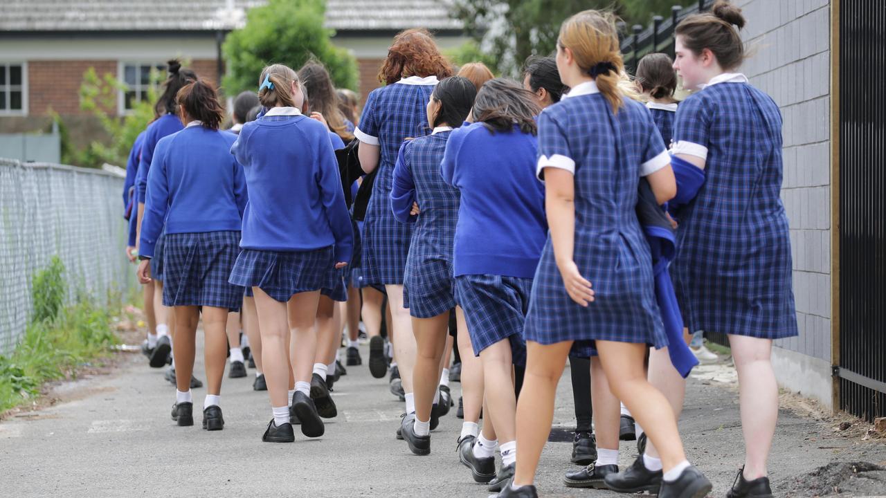 nsw-school-rules-covid-education-department-changes-guidelines-daily