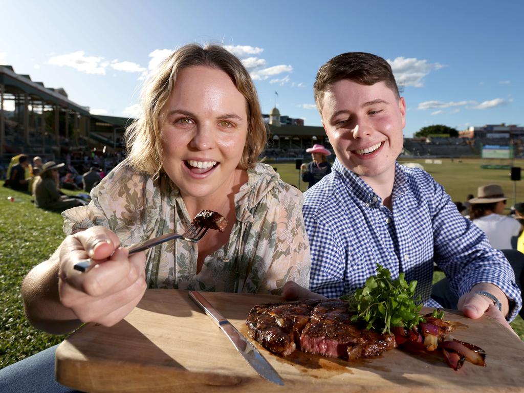 Alice Cameron and Eamon Gannon with the 2022 branded beef grand champion wagyu rib fillet 300g Stockyard Black. Picture: Steve Pohlner