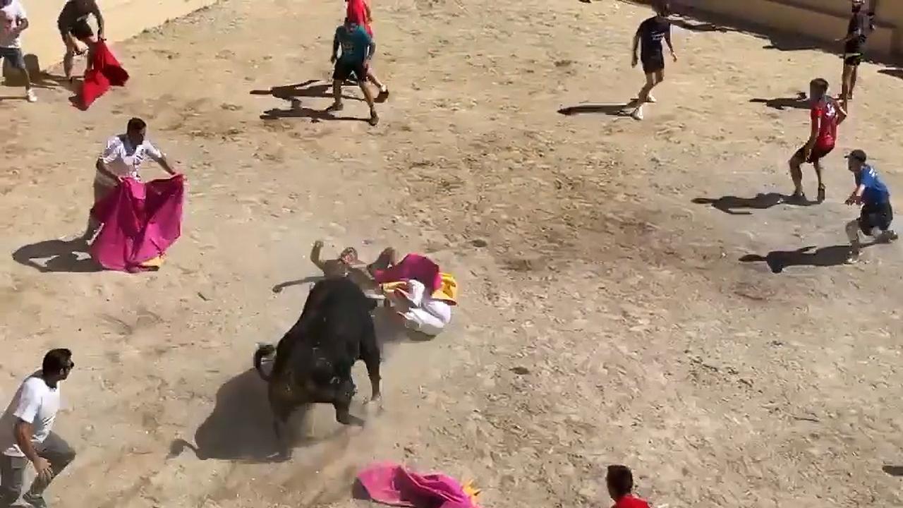 Other men tried to distract the bull during the savage attack. Picture: CEN