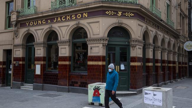 Seven cases are now linked to Young & Jackson. Picture: NCA NewsWire/Paul Jeffers