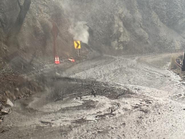 Mud and debris is causing chaos in wildfire-ravaged LA. Picture: X/CaltransDist7