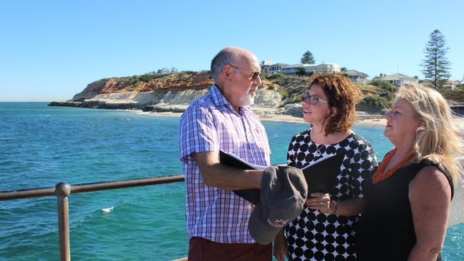 Amanda Rishworth with members of the Port Noarlunga Business and Tourism Association with Witton Bluff in the background. Picture: Supplied. 