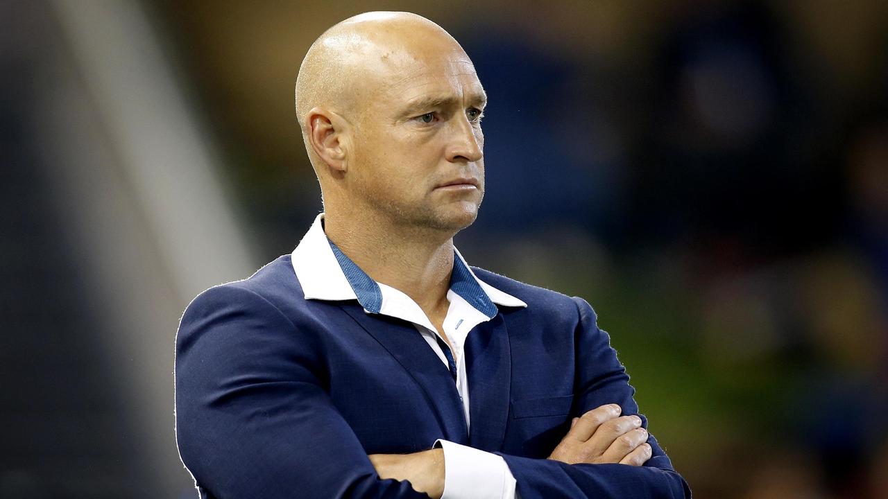 Former Knights coach Nathan Brown has signed with the Warriors as an assistant.