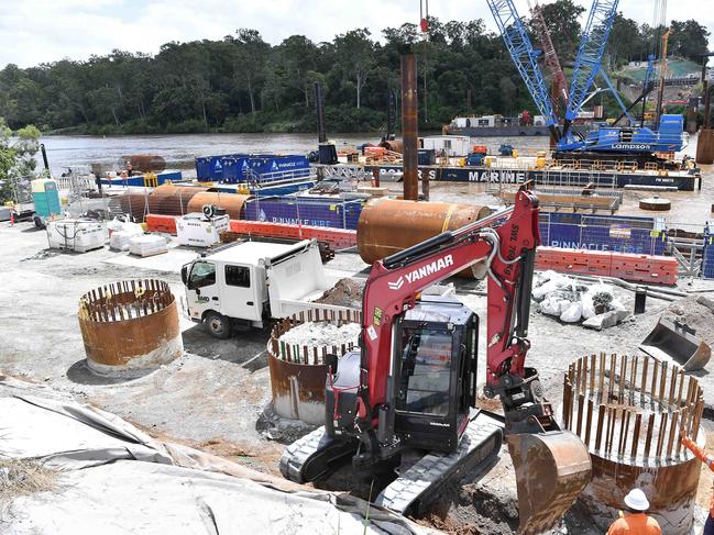 CFMEU protesting Foreign steel in the construction upgrade of the Centenary Bridge, Jindalee. Picture: Patrick Woods.