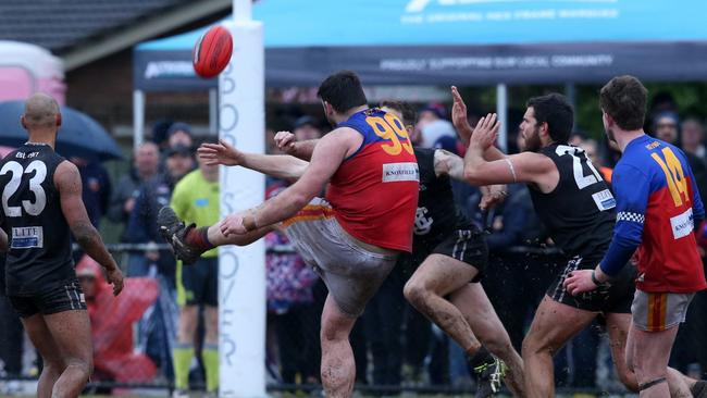 Gough snaps the sealer in the 2019 GF. Pic: Field of View