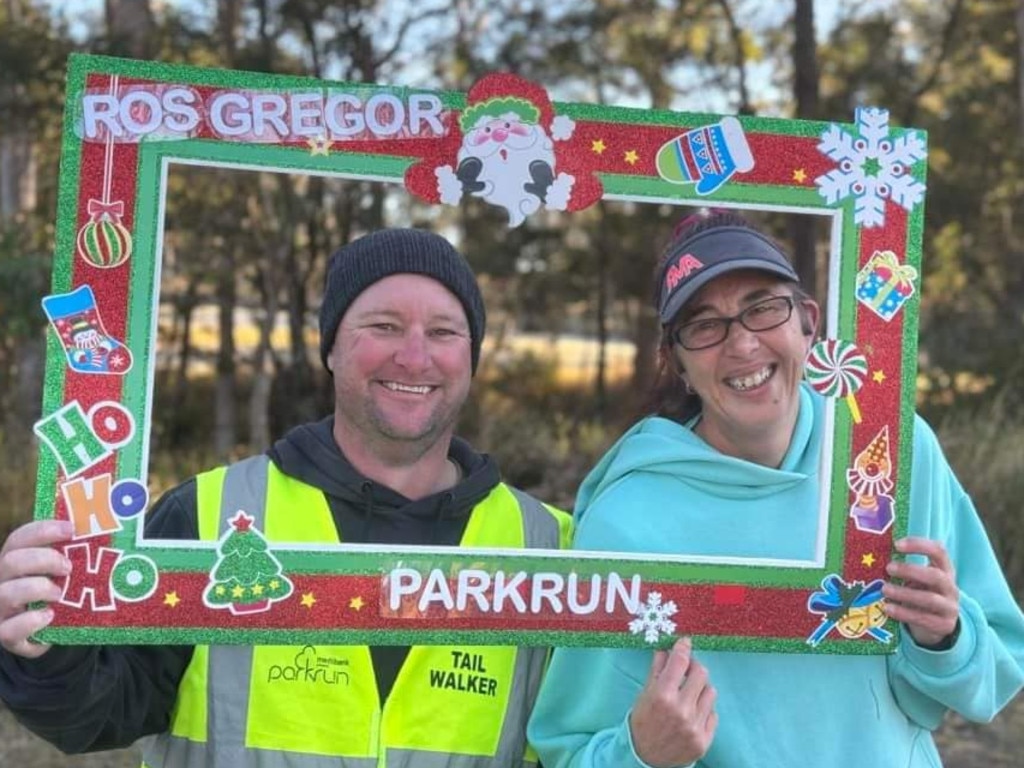 Adam pedron and Leisa Green at the Christmas in July Ros Gregor parkrun.