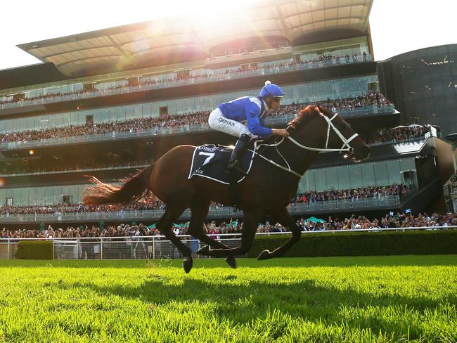 Hugh Bowman and Winx combine to win the Longines Queen Elizabeth Stakes. 