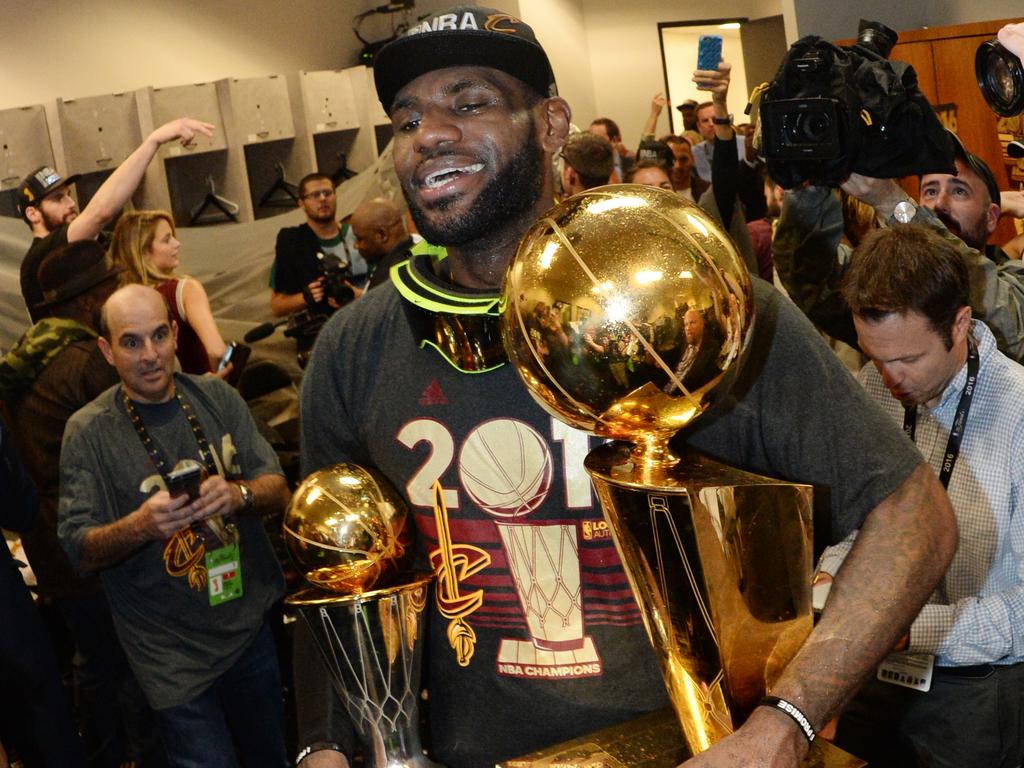 How LeBron James Almost Joined The 2002 NBA Draft: Chicago Bulls Or Golden  State Warriors Could've Selected The Chosen One - Fadeaway World