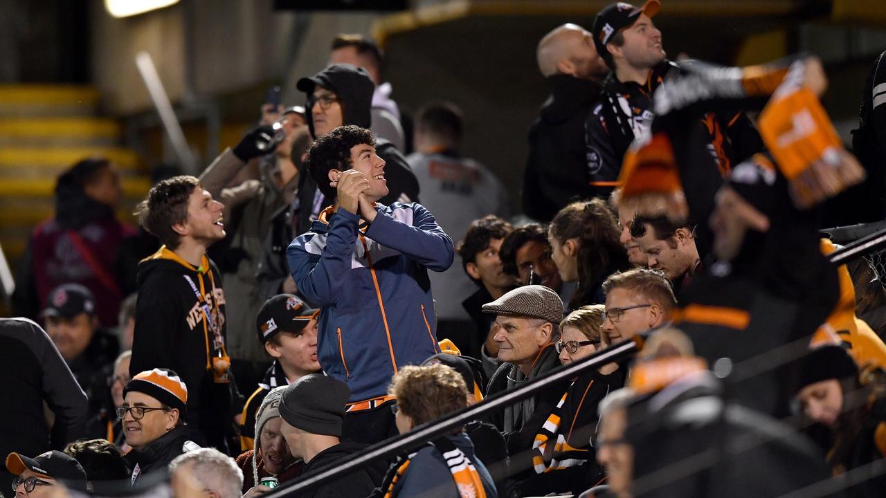 Tigers Fans turn to Ivan Cleary in the coach’s box after the Panthers Roudn 13 loss. Picture: NRL Photos.