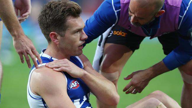 Shaun Higgins was ruled out of North Melbourne’s clash against Gold Coast before halftime.