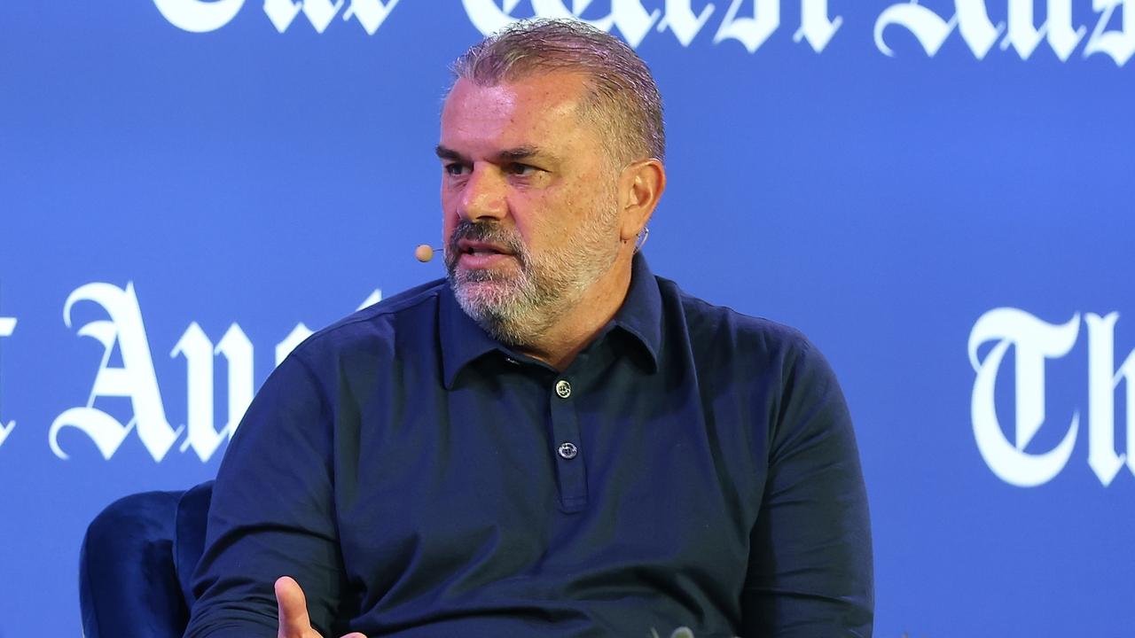 Ange Postecoglou không hài lòng với một nhà báo người Đức.  (Ảnh của Paul Kane/Getty Images)