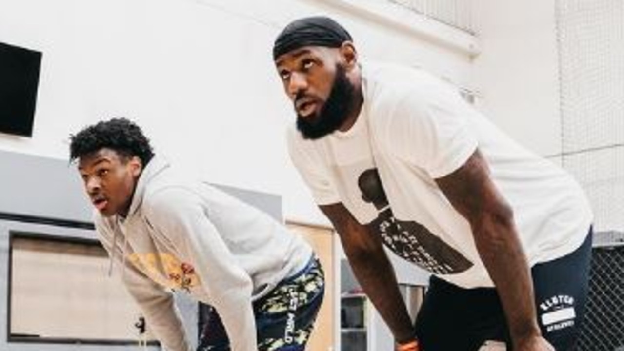 Lebron James' Dope New Outfit Sends Hypebeasts Into Meltdown