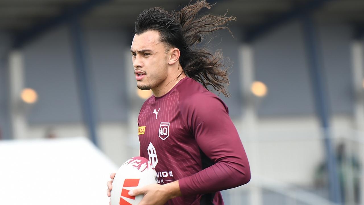 CAIRNS, AUSTRALIA - JULY 04: Tino Fa'asuamaleaui of the Queensland Maroons trains during a State of Origin squad visit at Barlow Park on July 04, 2023 in Cairns, Australia. (Photo by Emily Barker/Getty Images)