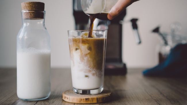Become your own barista with this simple iced coffee recipe. Image: iStock.