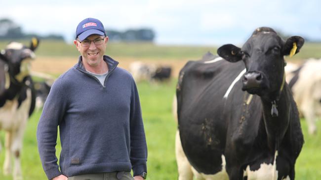 John Pekin, from Kolora, and his heifer that shows a Balanced Performance Index of 311 — 200 BPI more than her dam.